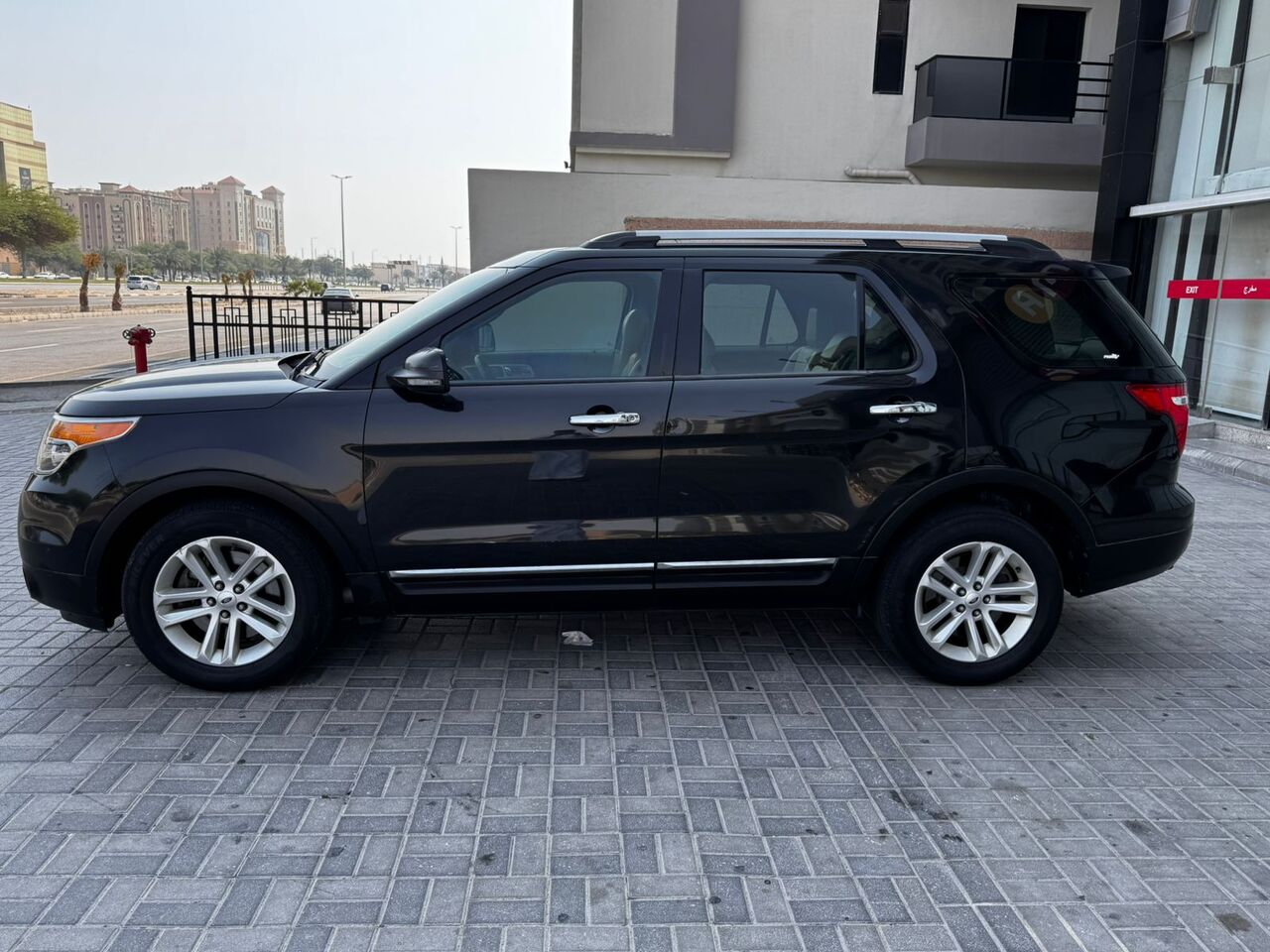 Riyadh, Vehicles, Cars & Trucks , SAR 36000,  Ford Explorer,  2013,  Automatic,  381500 KM,   XLT  - 4x4 - SUV