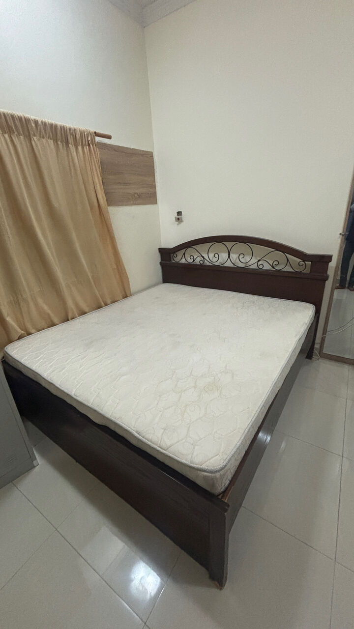 Hoora, Furniture, BHD 20,  Queen Size Bed With Mattress &ndash; Maroon Colour &ndash; BD 20