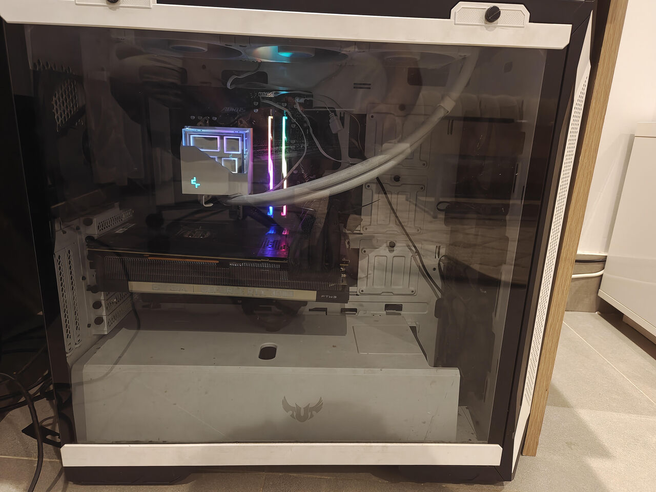 Riyadh, Computers, SAR 6000,  Gaming PC Used AMD Ryzen 7800X3D 64GB DDR5