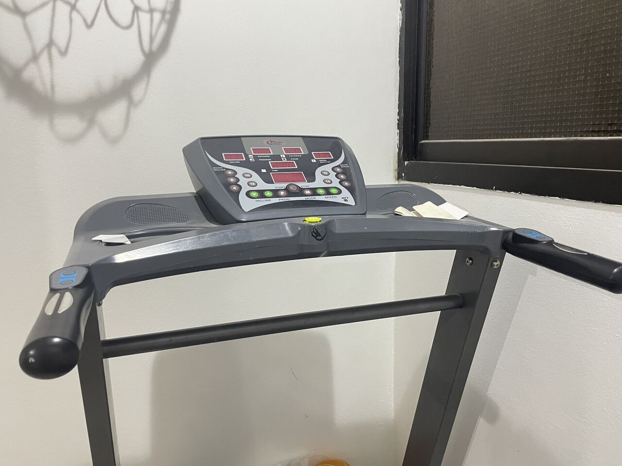Al Malaz, Furniture, SAR 700,  Treadmill