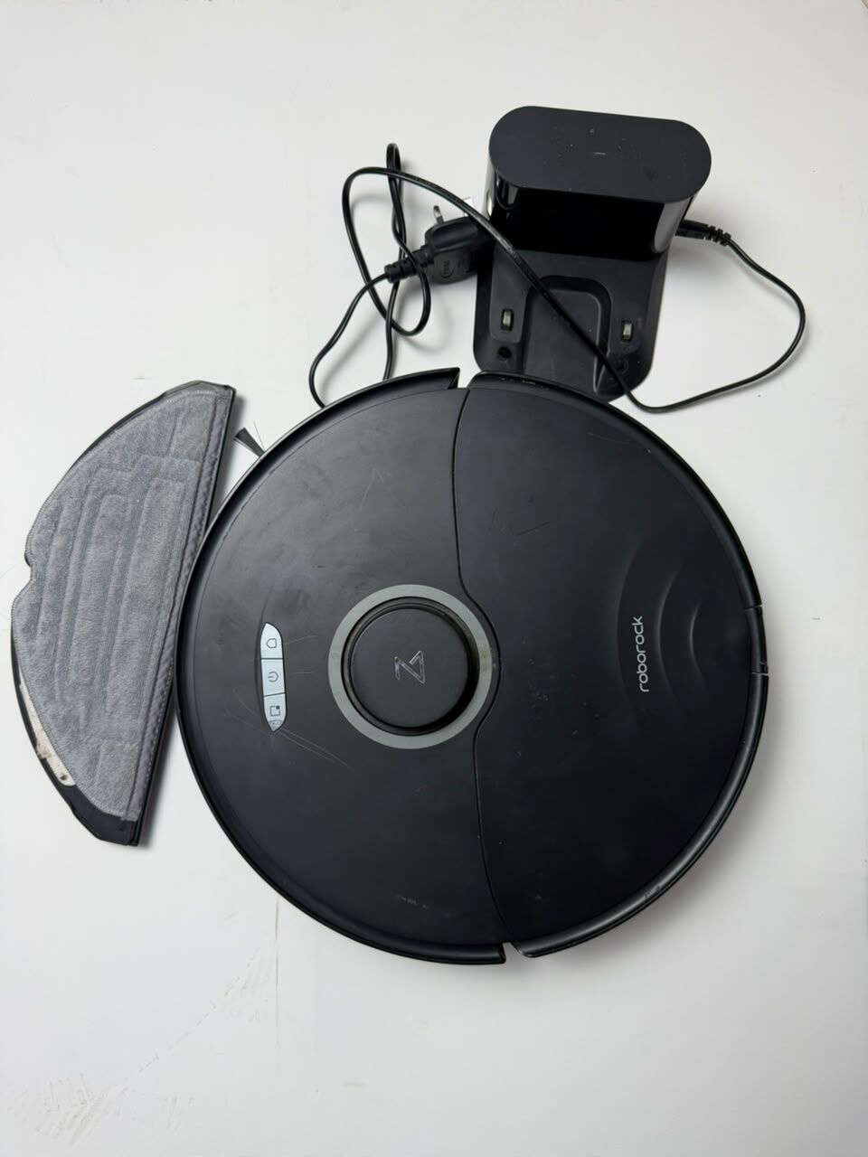 Riyadh, Electronics, SAR 150,  Roborock S8 Robot Vacuum & Mop &ndash; 6000Pa | Used 2 Months