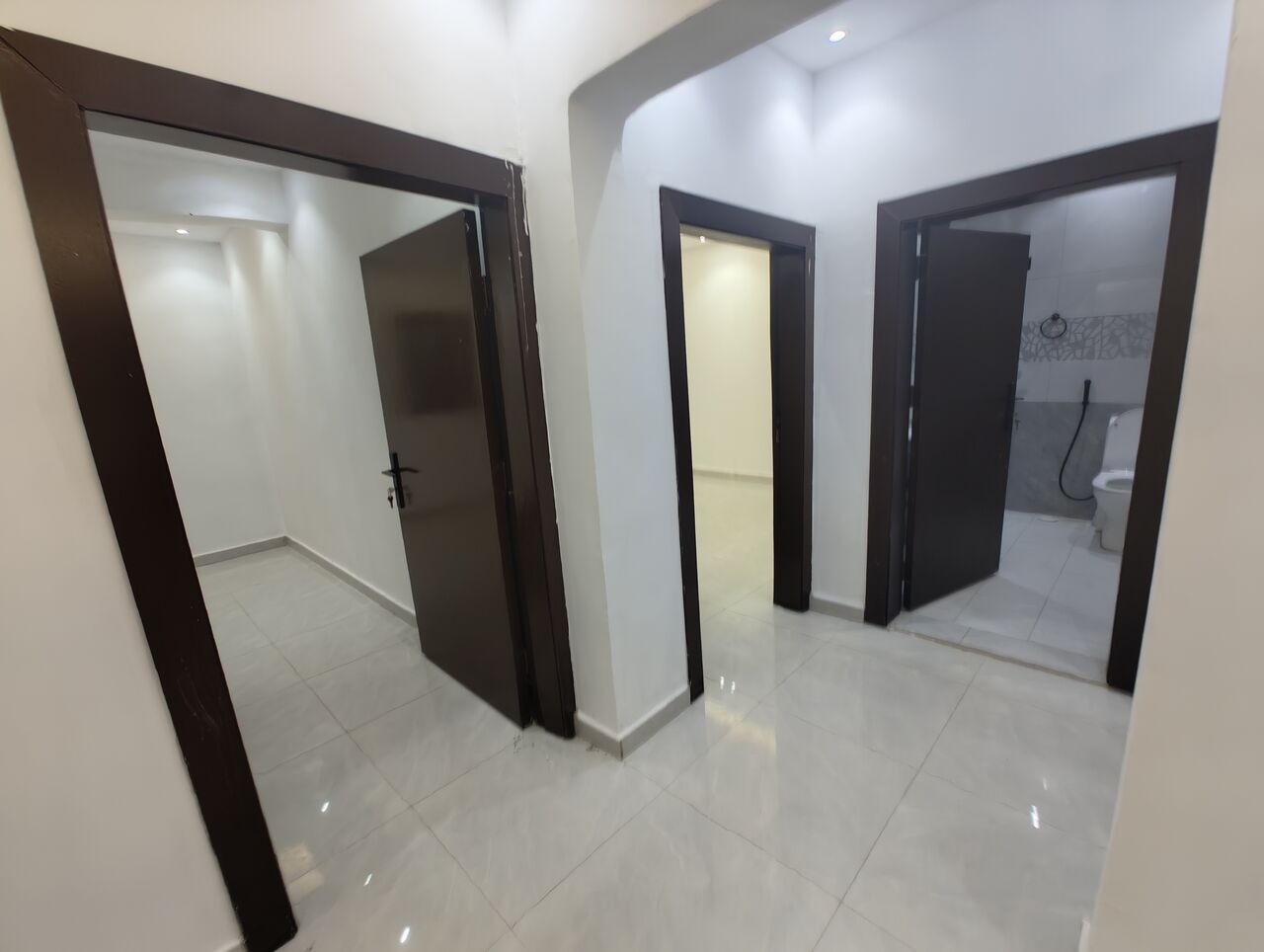 Al Malaz, Apartments, Flats, Houses & Villas, SAR 36000/year,  2 BR,  2BHK Family Apartment Available In Al Malaz King Abdul Aziz Road