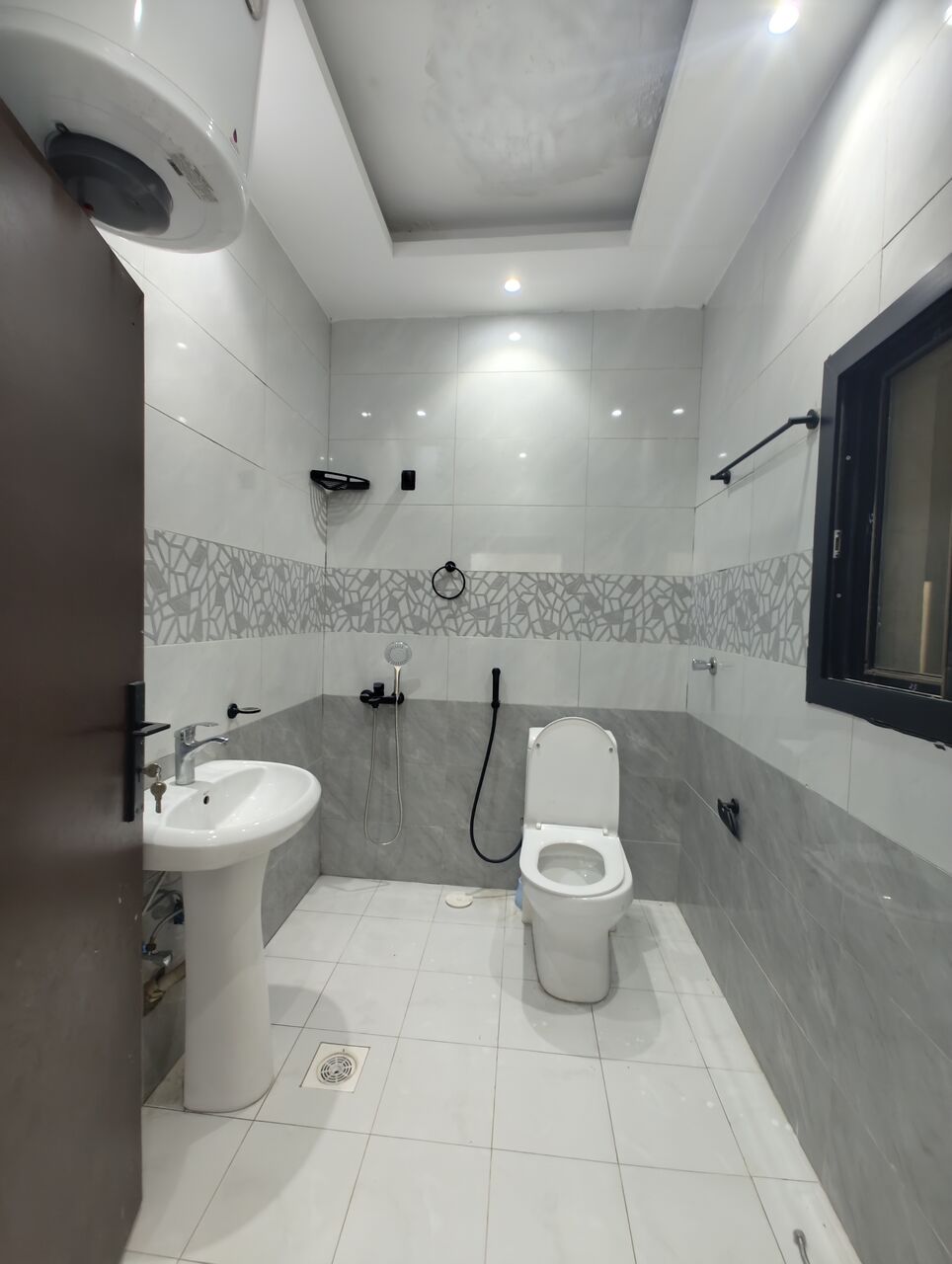 Al Malaz, Apartments, Flats, Houses & Villas, SAR 36000/year,  2 BR,  2BHK Family Apartment Available In Al Malaz King Abdul Aziz Road