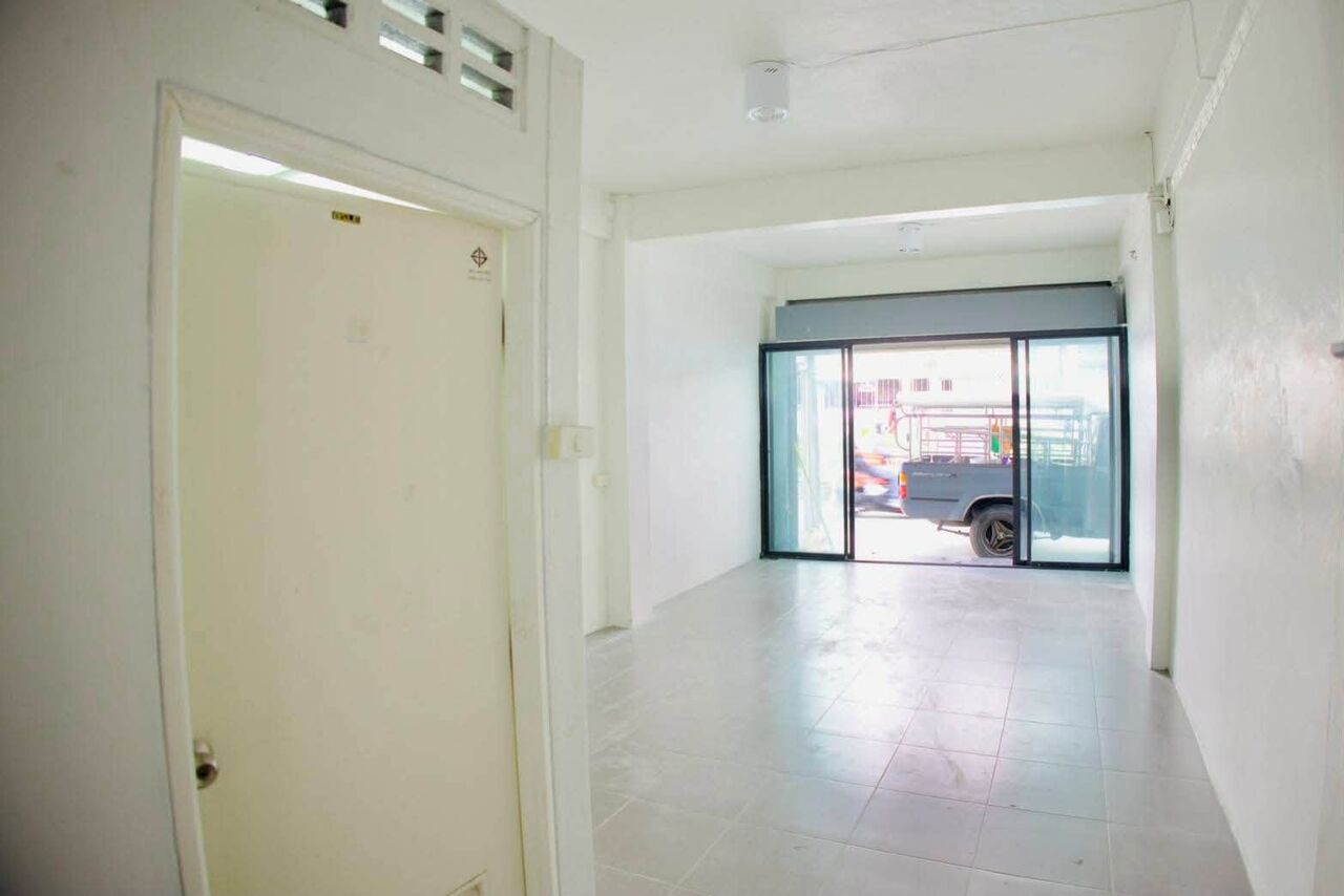 Bangkok, Villas, THB 45000,  18 Sq. Feet,  ให้เช่าอาคารใกล้  เซ็นทรัล พระราม3 เล