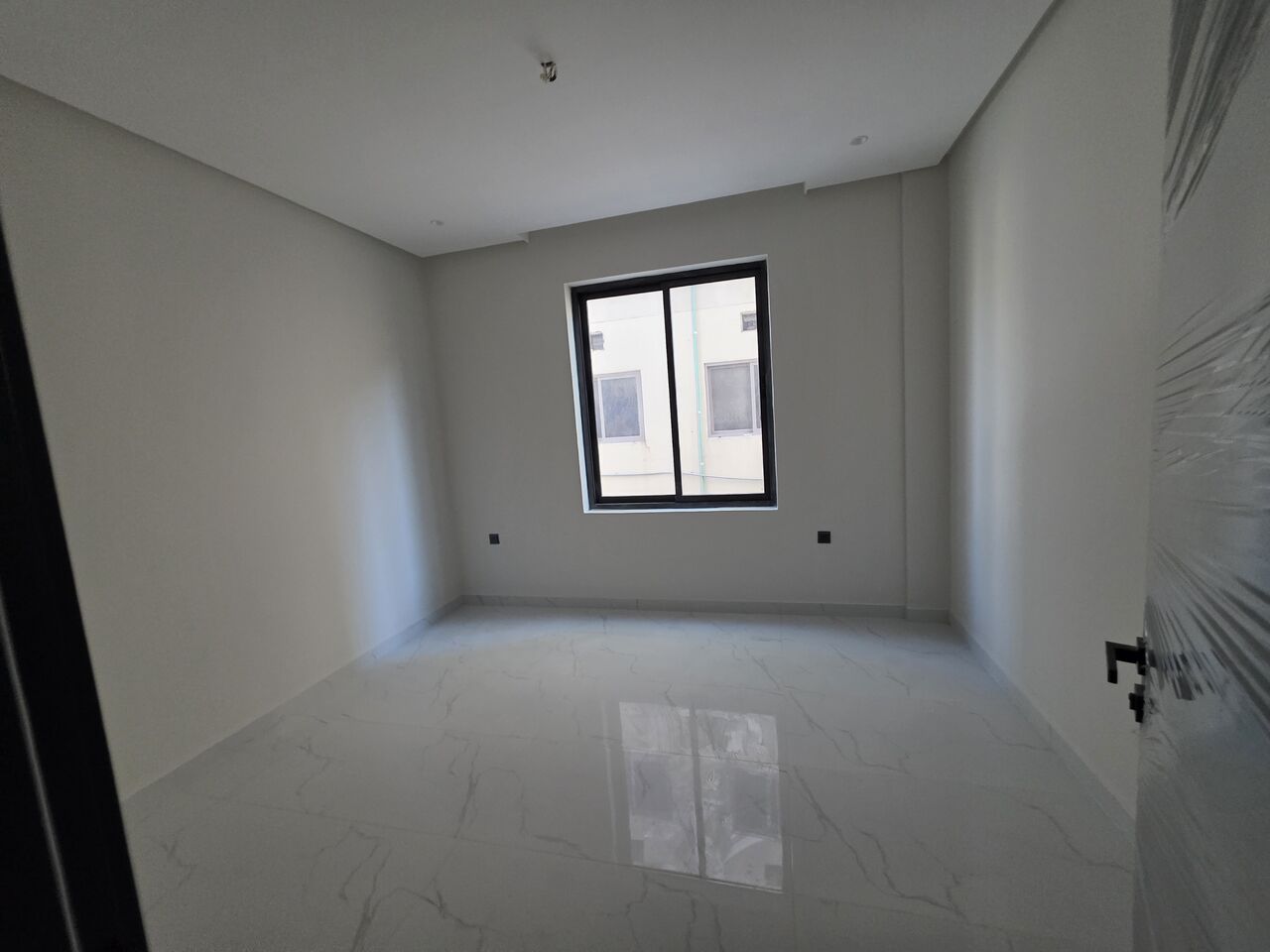 Segaya, Apartments, Flats, Houses & Villas, BHD 350/month,  Furnished,  3 BR,  BHD:350/month SEMI FURNISHED 3 BHK APARTMENT FOR RENT IN SEGAYA -: MUNEEB *35041493