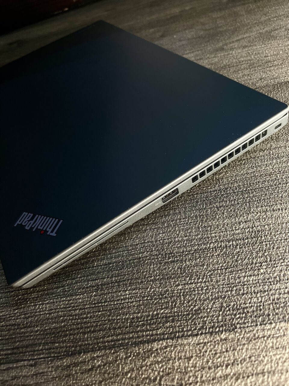 Riyadh, Computers, SAR 1750,  LENOVO THINKPAD    T14S