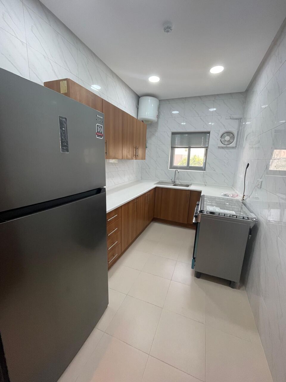 Manama, Apartments, Flats, Houses & Villas, BHD 300/month,  3 BR,  3 Bedroom Semi Furnished Flat In Salihiya Without Ewa