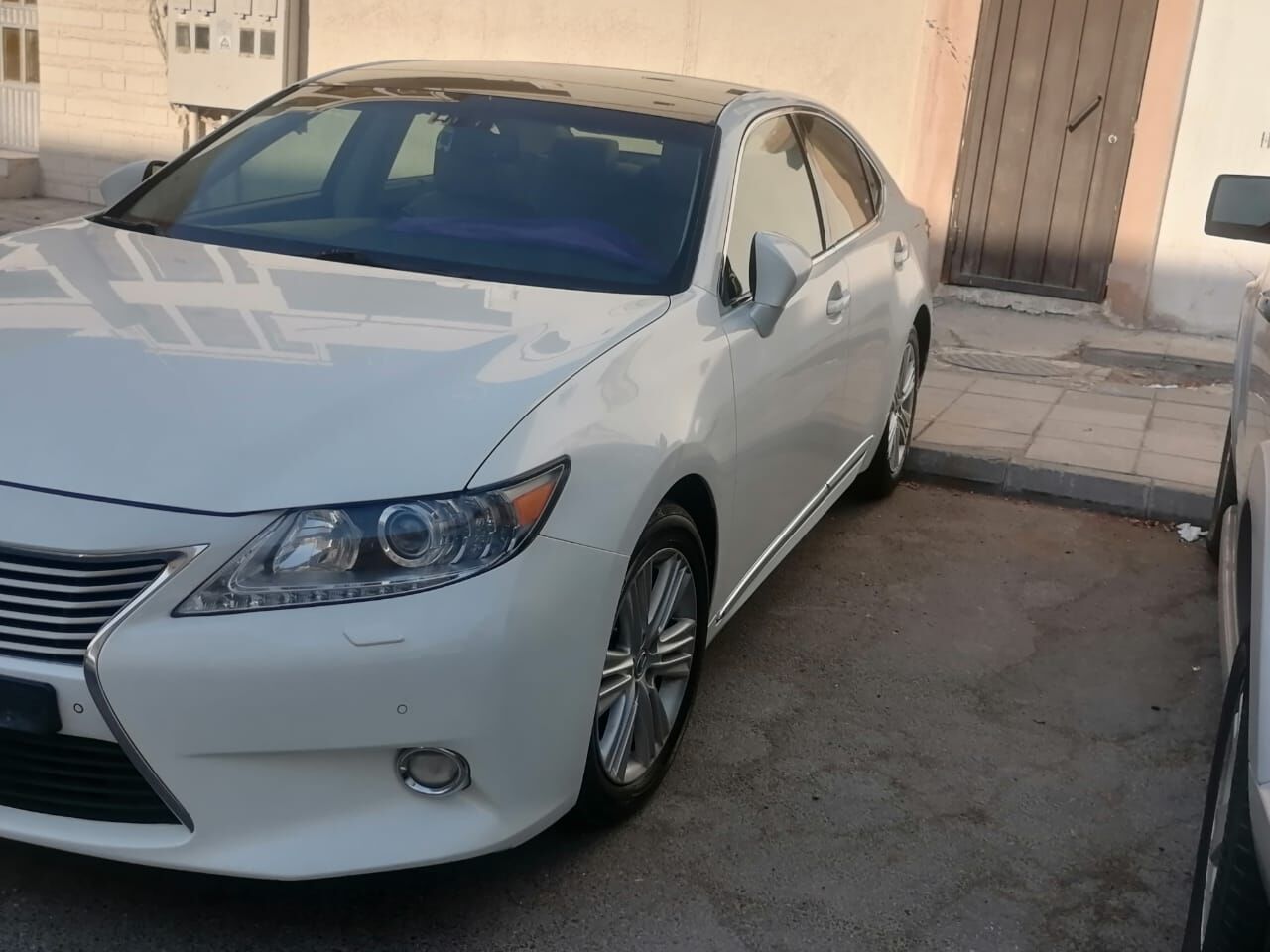 Al Thuqbah, Vehicles, Cars & Trucks , SAR 1,  Lexus ES 350,  2015,  Automatic,  240293 KM,