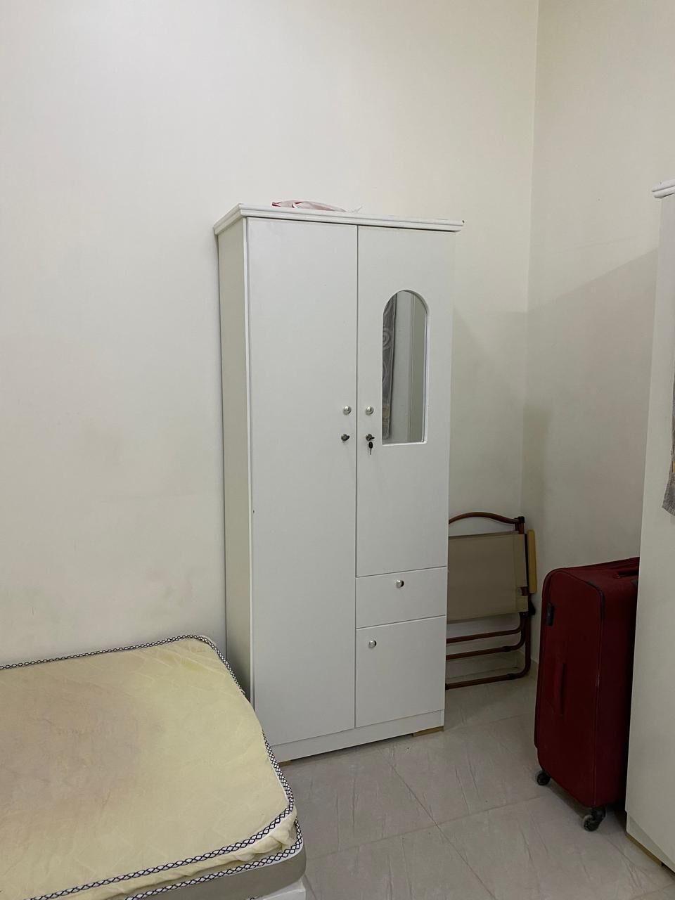 Riyadh, Bedspace For Rent, SAR 800/month,  10 Sq. Meter,  Bed Space Available In Mazahmiyah,