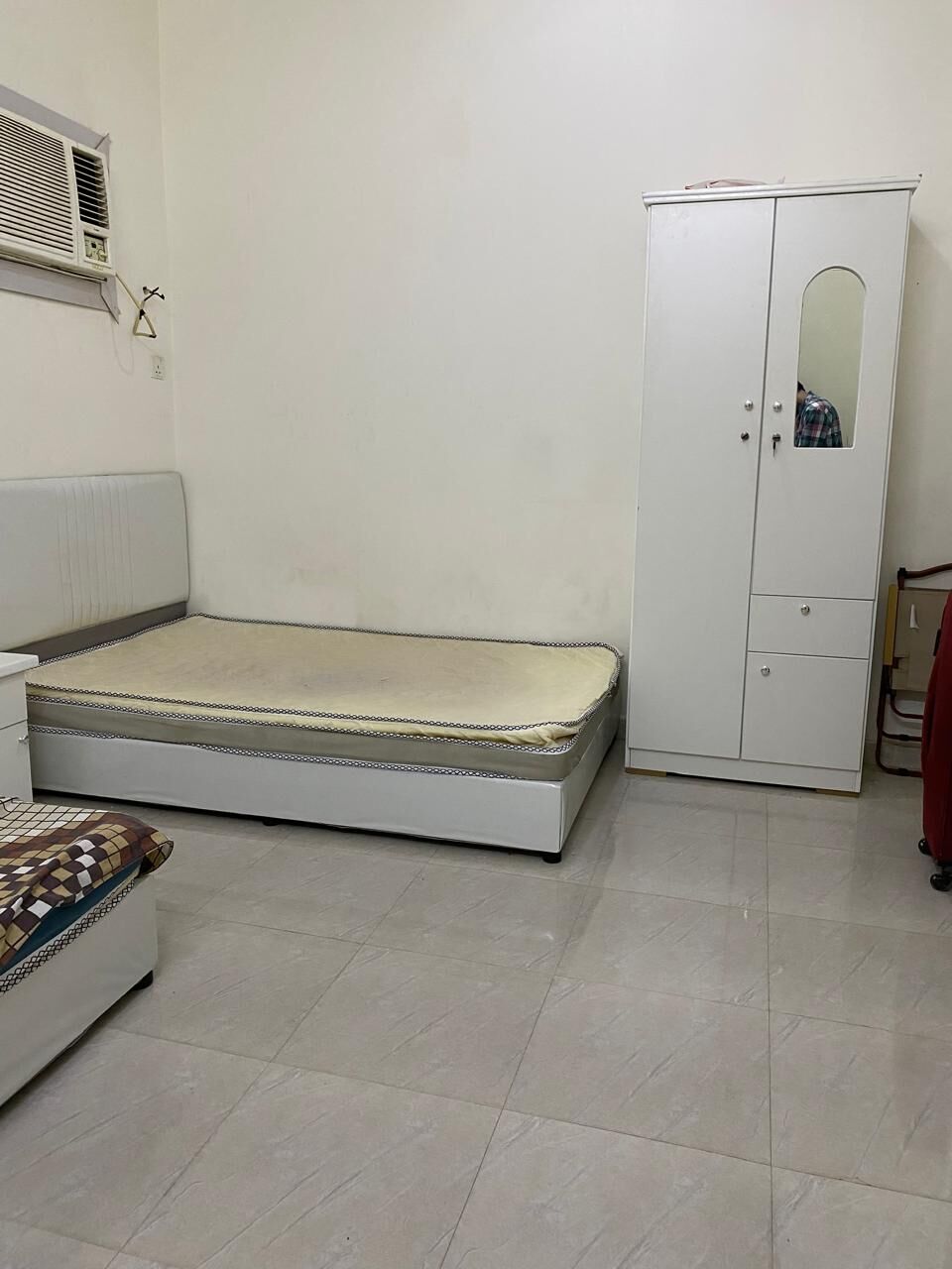 Riyadh, Bedspace For Rent, SAR 800/month,  10 Sq. Meter,  Bed Space Available In Mazahmiyah,