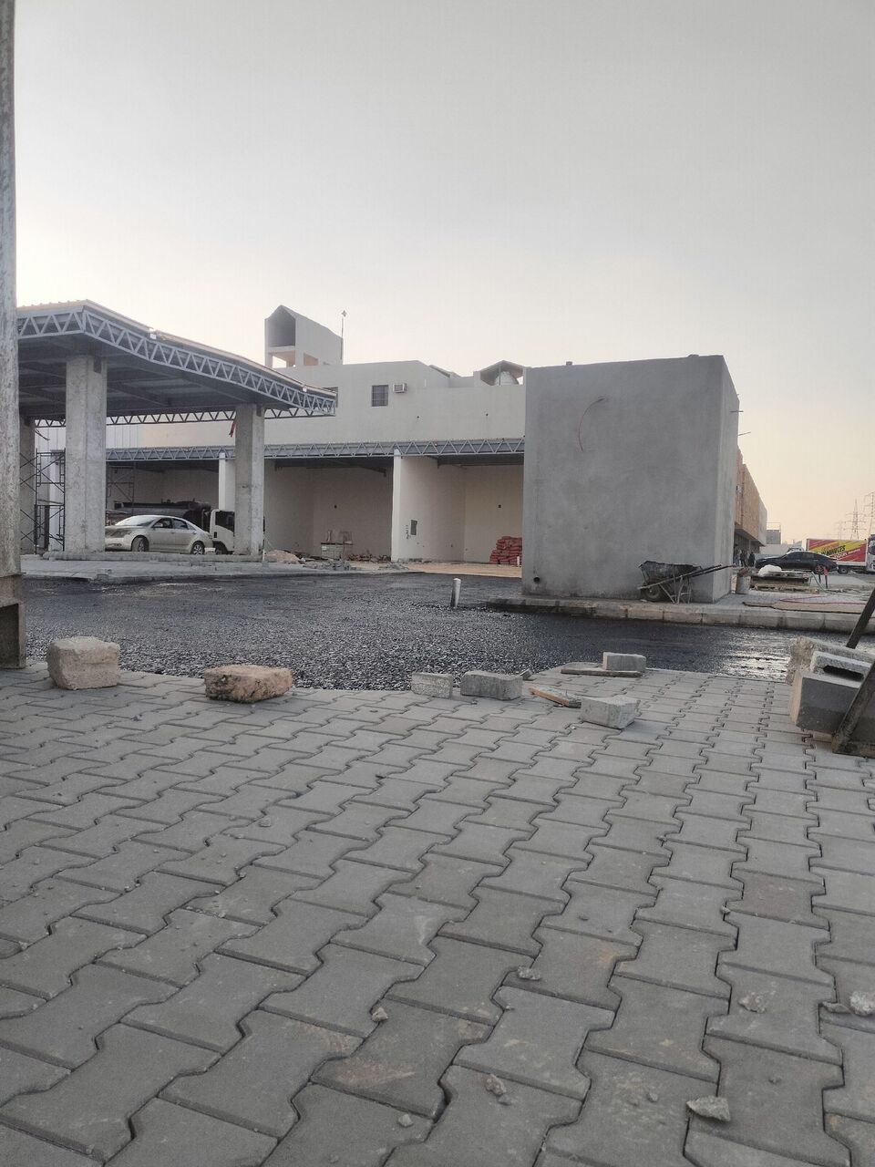 Riyadh, Construction, For Any Kind Of Compaction Asphalt Concrete Or Others Constructions Contact Us.