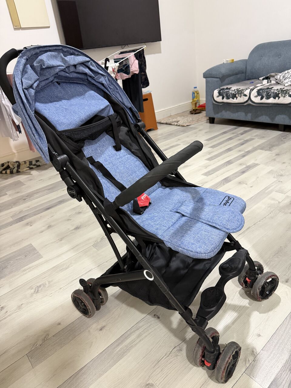 Khobar, Baby & Kid Stuff, SAR 1,  Baby Stroller , Chair, Tub Etc Like New