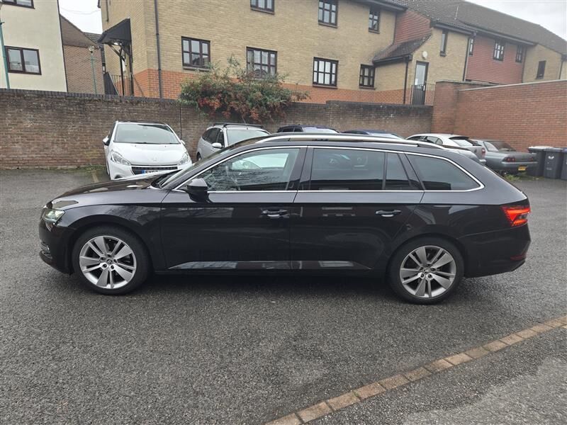 London, Travel, Reliable Cruise Terminal Taxi Service By HL Travel