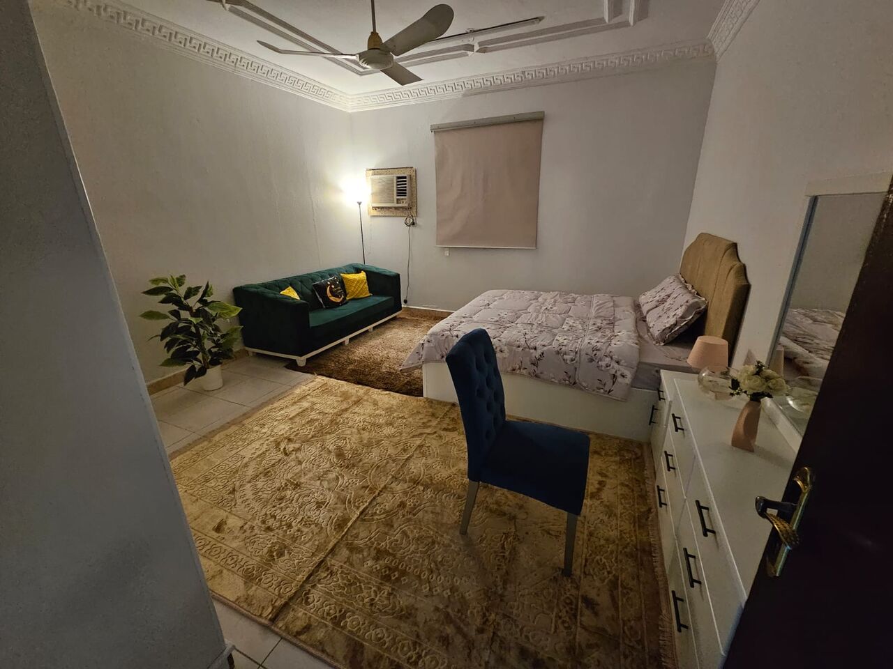 Dammam, Household Items, SAR 1500,  Bedframe With Mattress