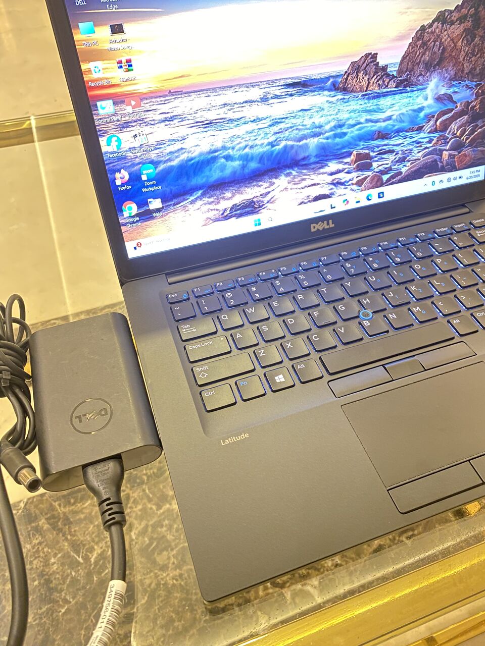 Olaya, Computers, SAR 680,  For Quantity Sale Only,Dell I7-7th Gen,8GB,256GB Model-Latitude 7490