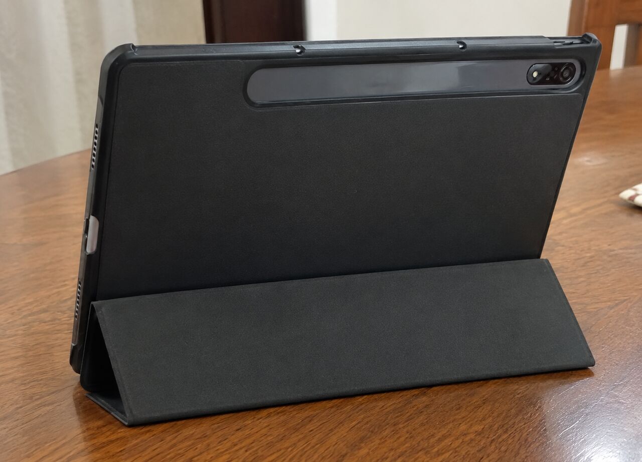 Dammam, Tablet Computers, SAR 99,  Lenovo Tablet P12  12.7 Inch Original Lenovo Cover With Box