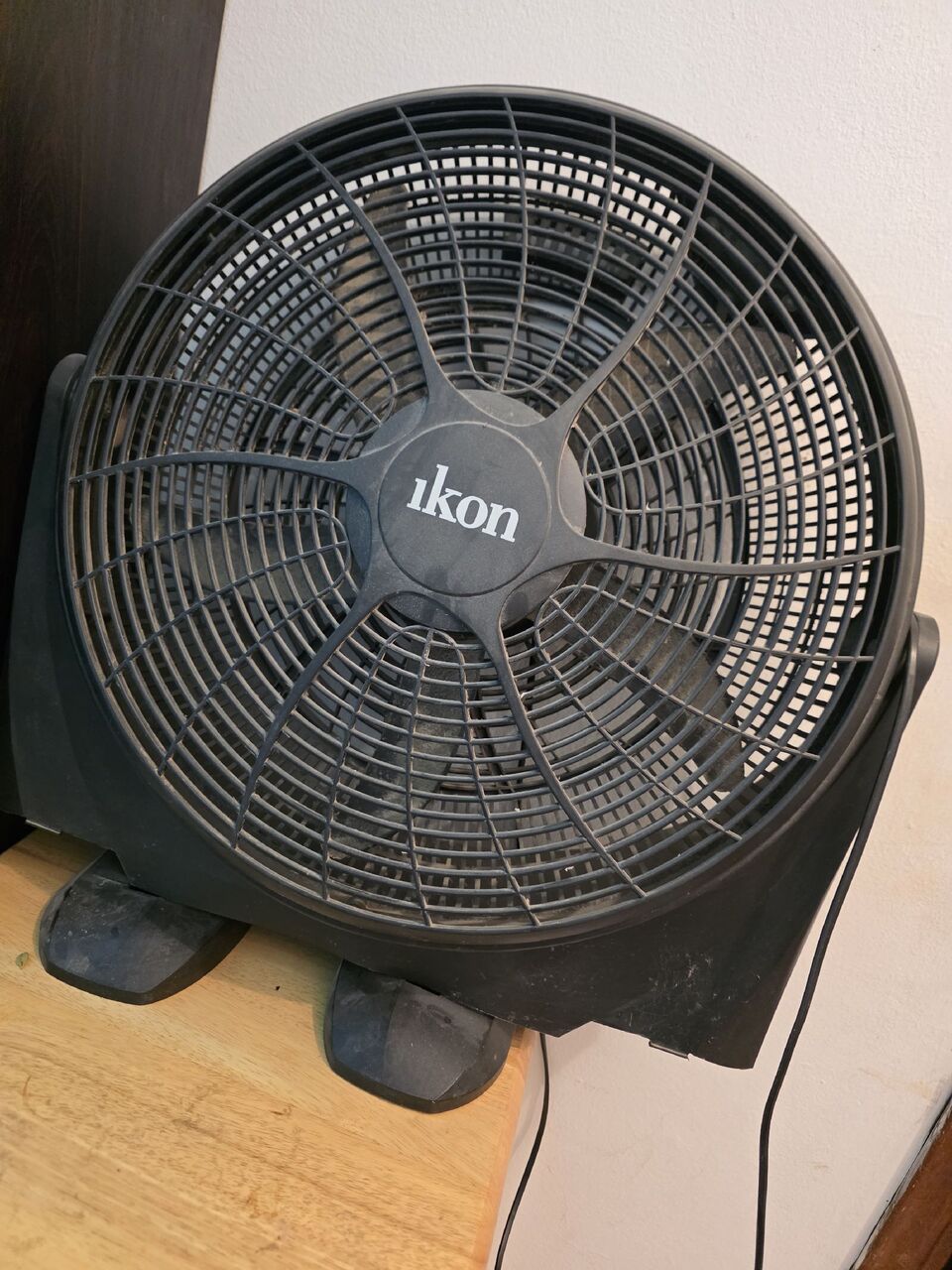 Riyadh, Appliances, SAR 100,  Table Fan Icon Sale Very Less Price