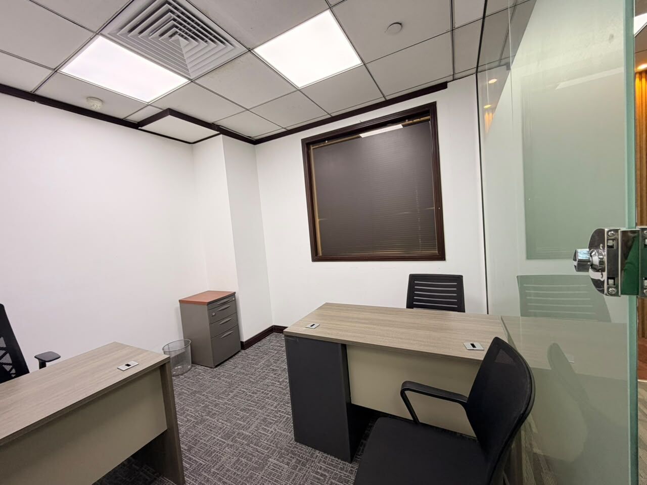 Dubai, Offices, AED 24000,  100 Sq. Feet,  OFFICE FOR RENT IN DUBAI &ndash; AED 24,000/-