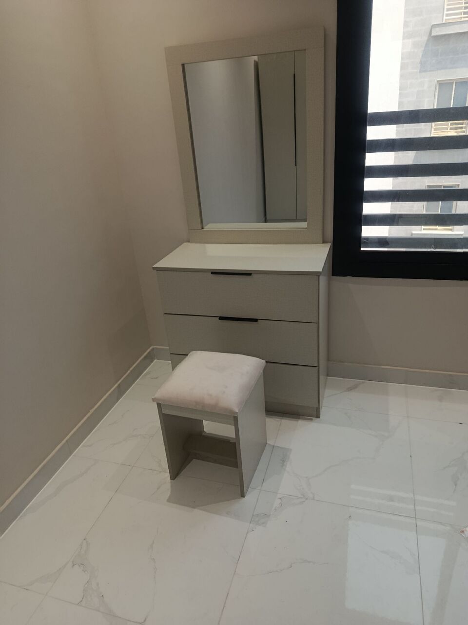 Jeddah, Furniture, SAR 1,  New Complete Bedroom Set For Sale