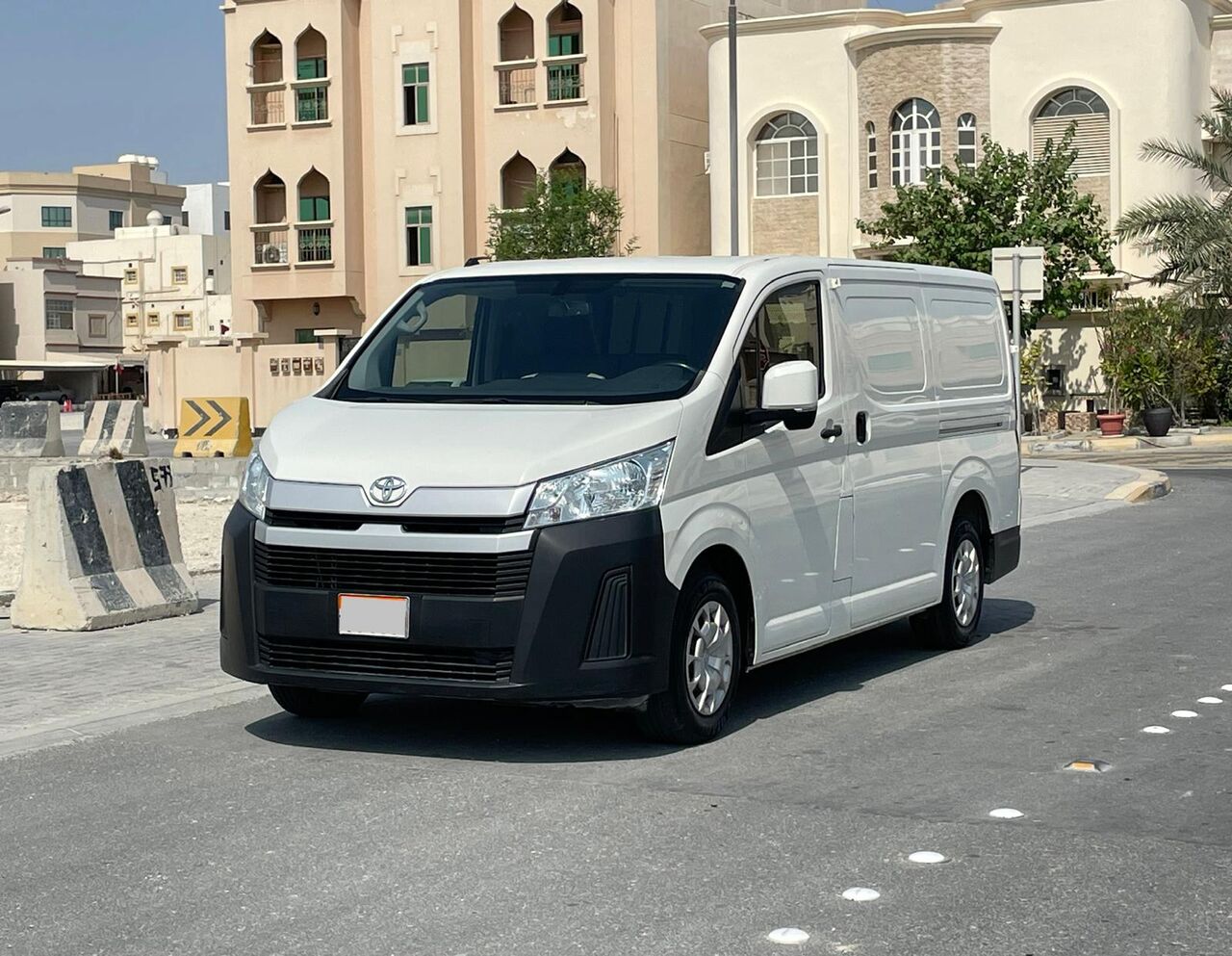 Manama, Vehicles, Cars & Trucks , BHD 6600,  Toyota Hi-Ace,  2021,  Manual,  140000 KM,