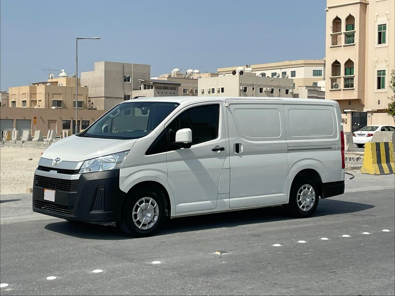 Manama, Vehicles, Cars & Trucks , BHD 6600,  Toyota Hi-Ace,  2021,  Manual,  140000 KM,