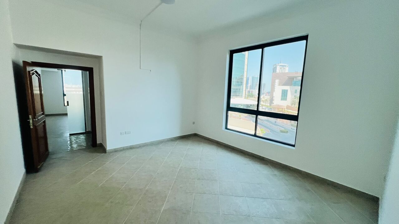 Al Seef, Offices, BHD 375,  124 Sq. Meter,  Bright And Spacious Office For Rent In Seef