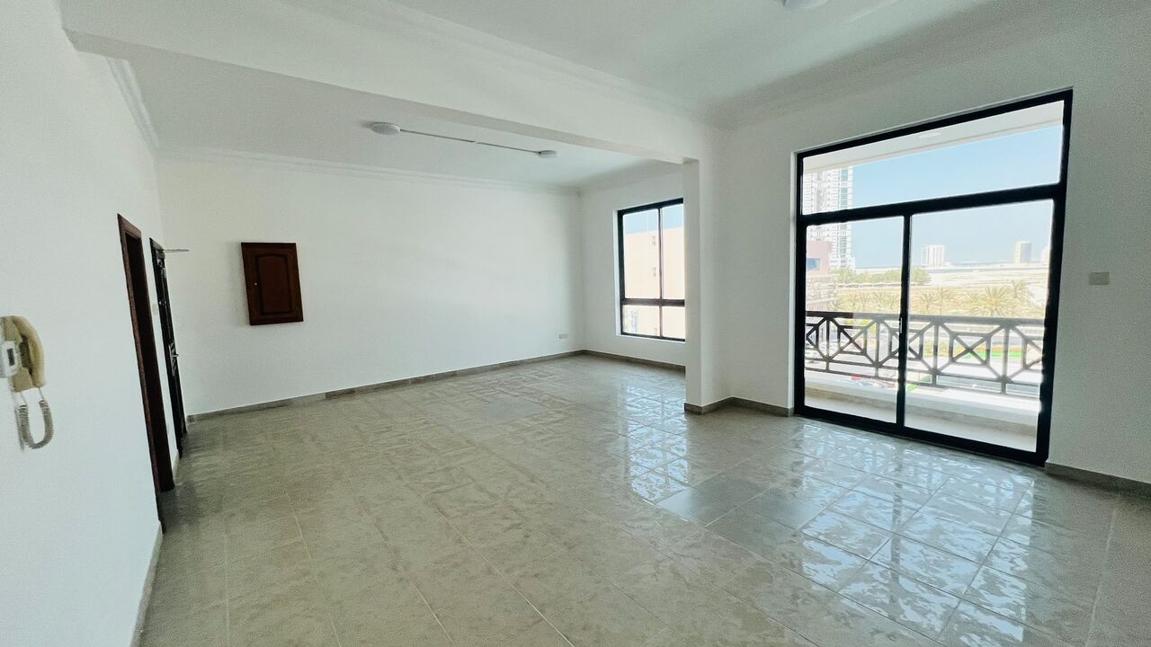 Al Seef, Offices, BHD 375,  124 Sq. Meter,  Bright And Spacious Office For Rent In Seef