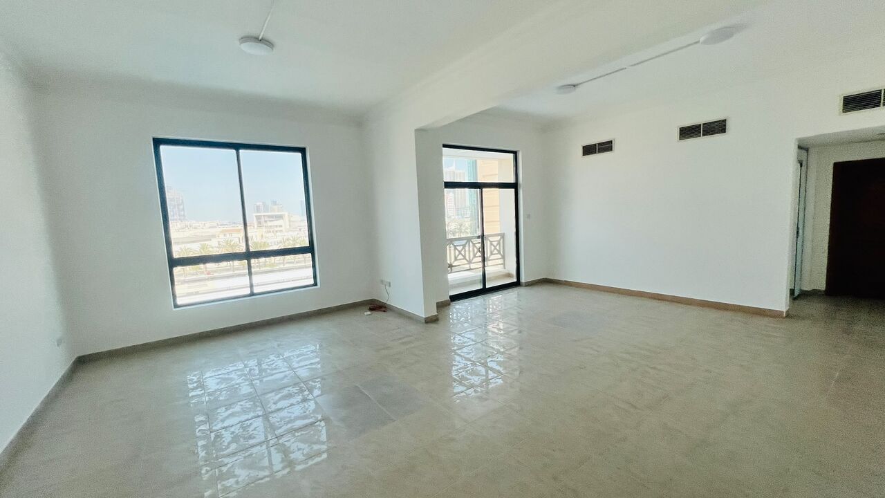 Al Seef, Offices, BHD 375,  124 Sq. Meter,  Bright And Spacious Office For Rent In Seef