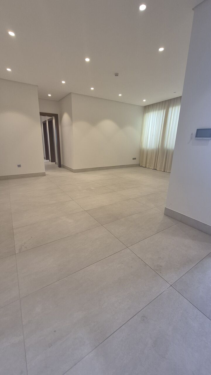 Manama, Apartments, Flats, Houses & Villas, BHD 375/month,  Furnished,  3 BR,  193 Sq. Meter,  Flat For Rent
