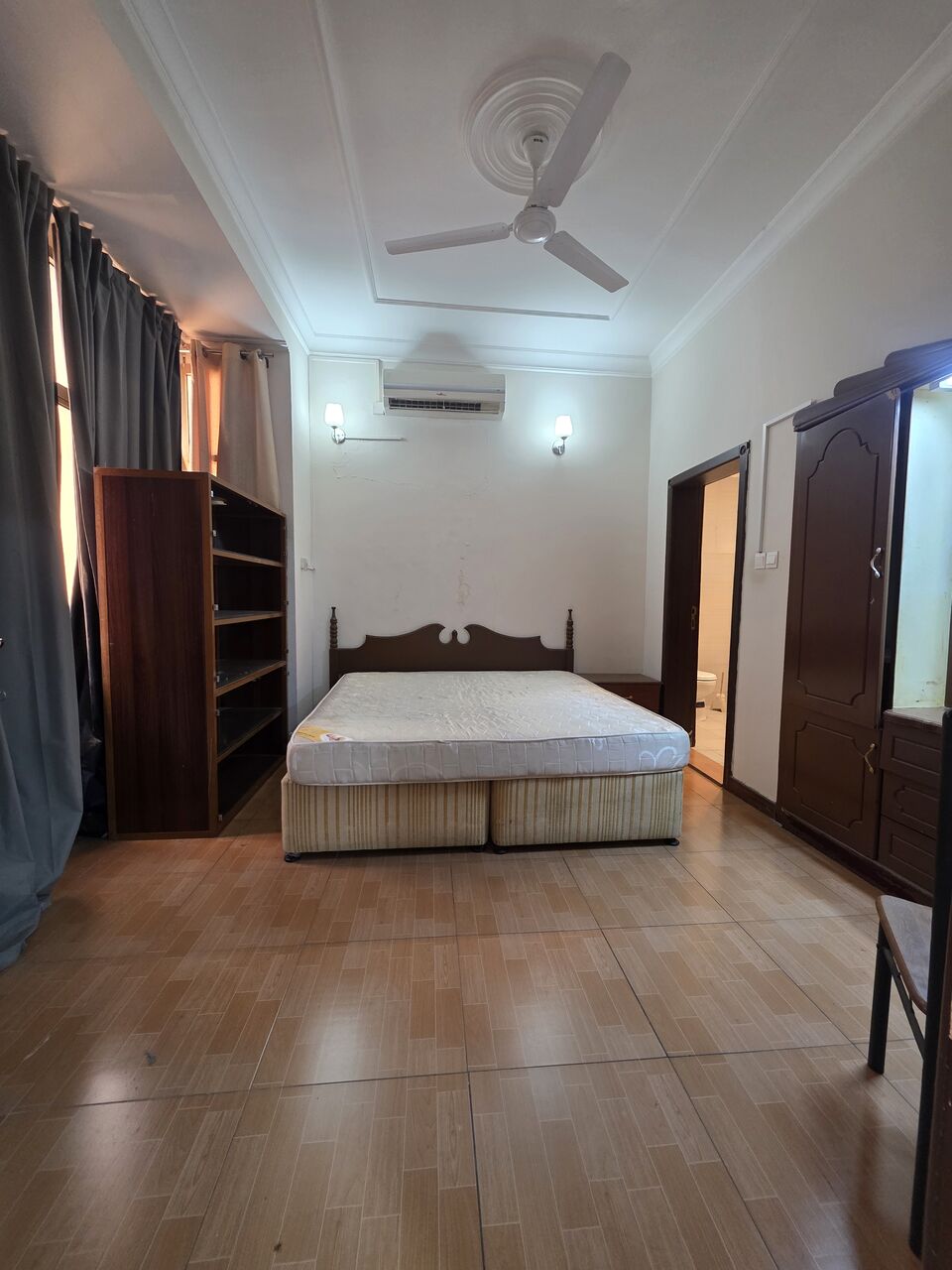 Hoora, Apartments, Flats, Houses & Villas, BHD 200/month,  Furnished,  1 BR,  - Neet & Clean Furnished 1 BHK Flat With Ewa @ 200/BD In Hoora