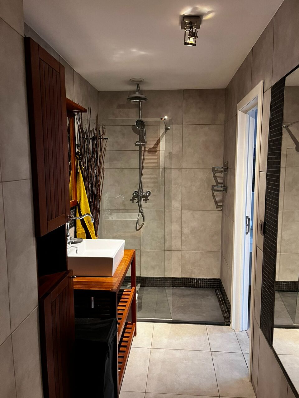 Brussels, Apartments, Flats, Houses & Villas, EUR 1700/month,  1 BR,  Hyper Equipped Apartment In The Heart Of Brussels