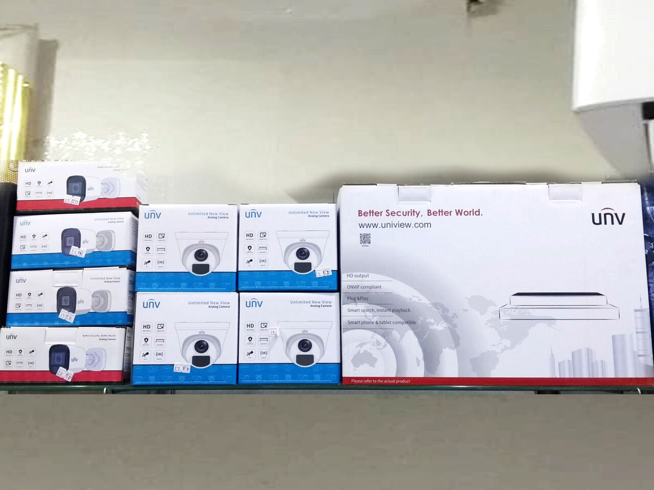 Riffa, Photo & Video, BHD 50,  UNV CCTV Security System 4 Camera Kit 1TB HDD  DVR  Monitor  Only 50 BD