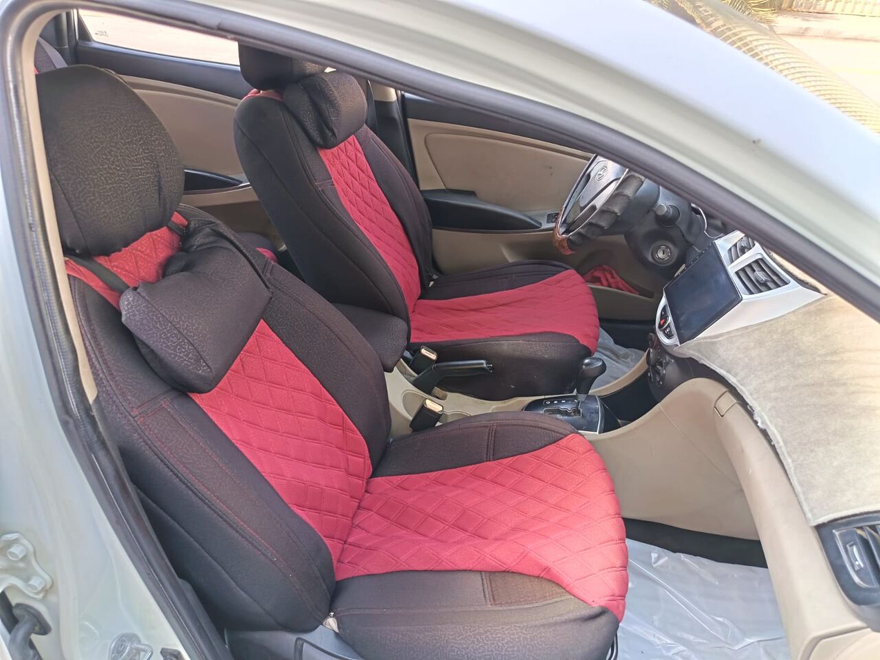 Riyadh, Vehicles, Cars & Trucks , SAR 20500,  Hyundai Accent,  2016,  Automatic,  268000 KM,