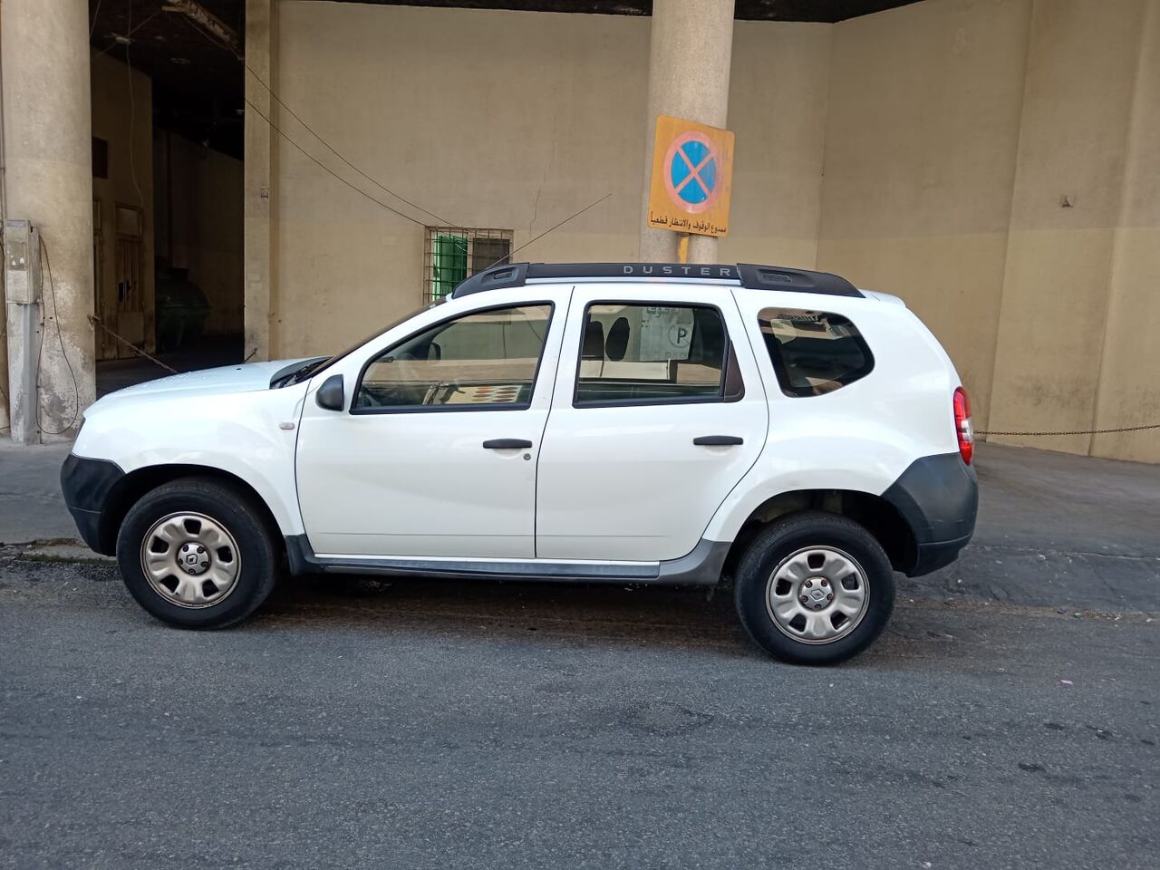 Khobar, Vehicles, Cars & Trucks , SAR 14500,  Renault Duster,  2016,  Automatic,  145000 KM,  Air Bags And Chasis Are Original Condition