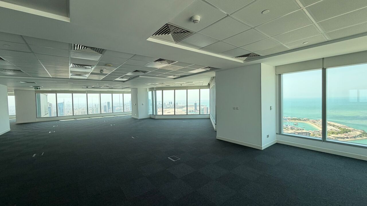 Manama, Offices, BHD 4200,  700 Sq. Meter,  Luxury Office For Rent | Bahrain Financial Harbour