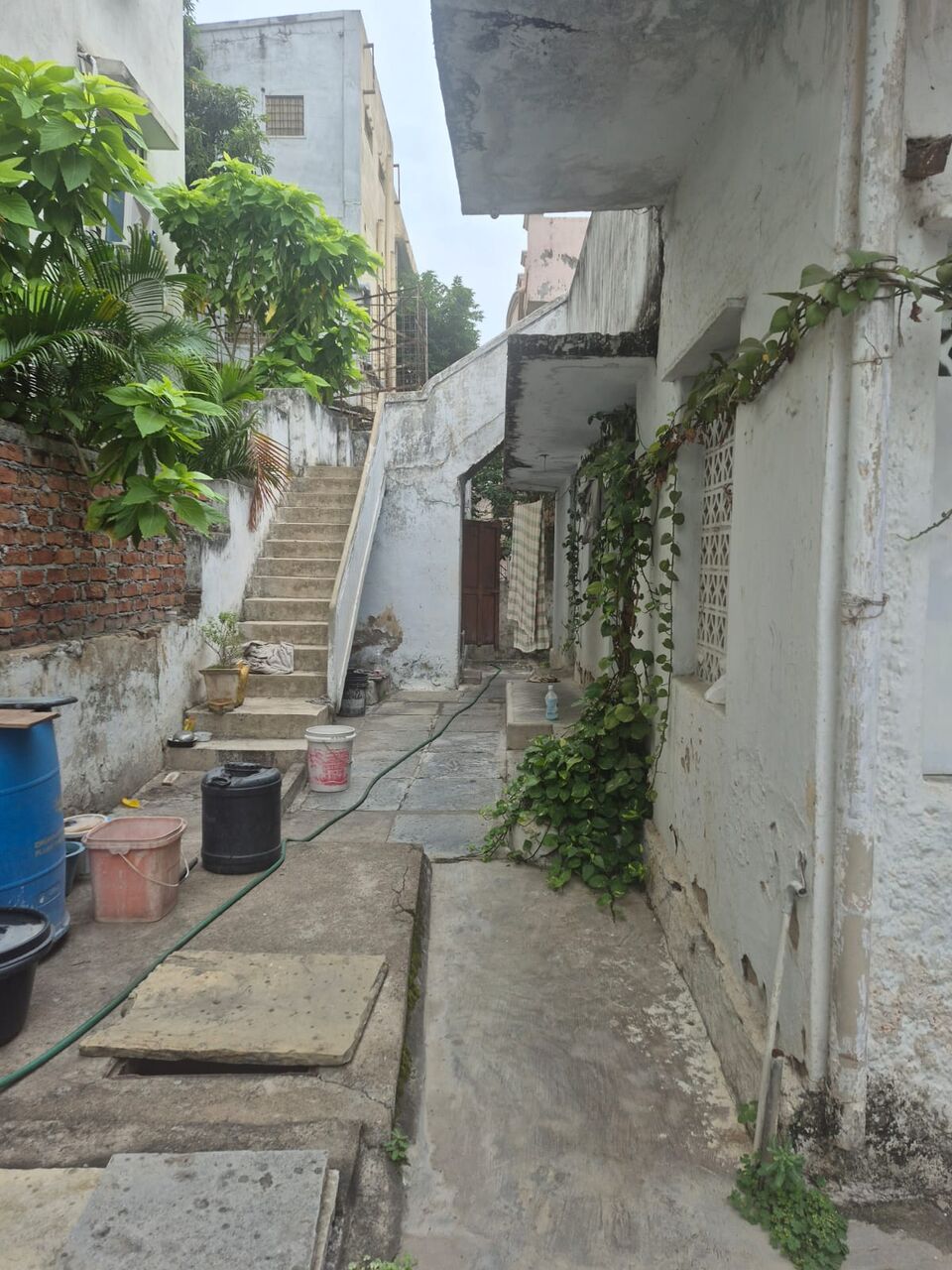 Hyderabad, Real Estate For Sale, INR 95,  Studio,  265 Sq. Yard,  Old House For Sale 265 SQYD - Saidabad