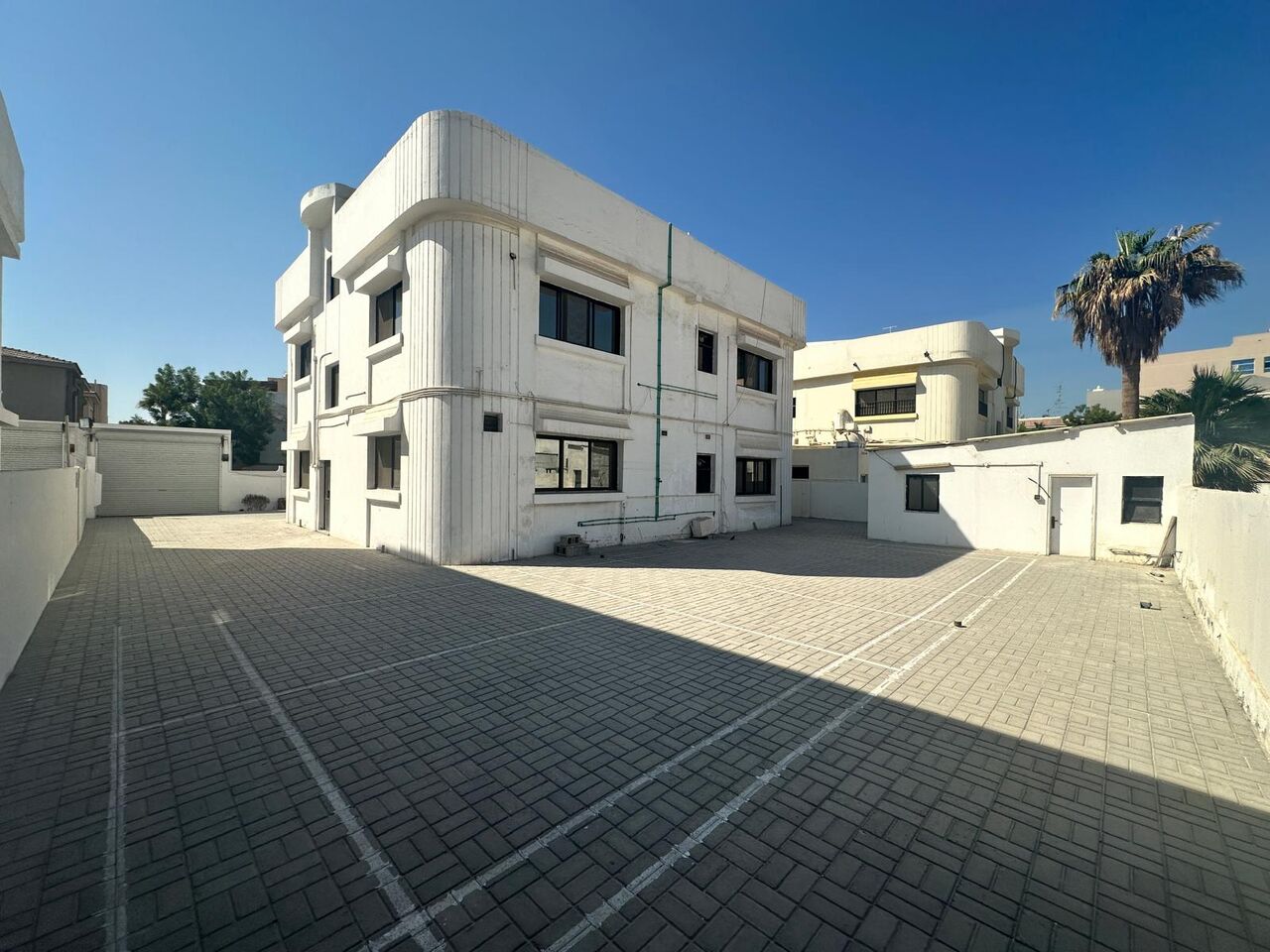 Mahooz, Commercial Villas, BHD 1000,  Commercial Villa For Rent In Mahooz