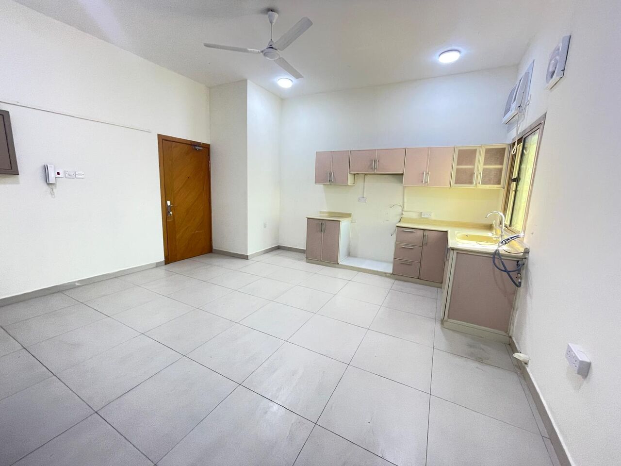 Umm Al Hassam, Apartments, Flats, Houses & Villas, BHD 220/month,  2 BR,  2 Bedroom Flat In Umm La Hassam With Ewa