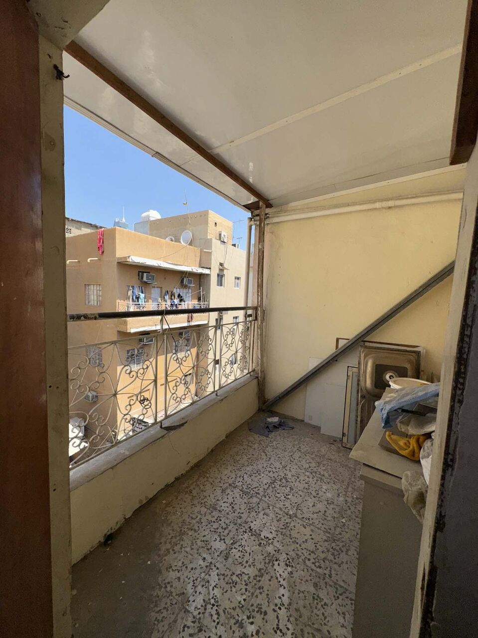 Naim, Apartments, Flats, Houses & Villas, BHD 110/month,  2 BR,  Flat For Rent - Near Manama Bus Terminal