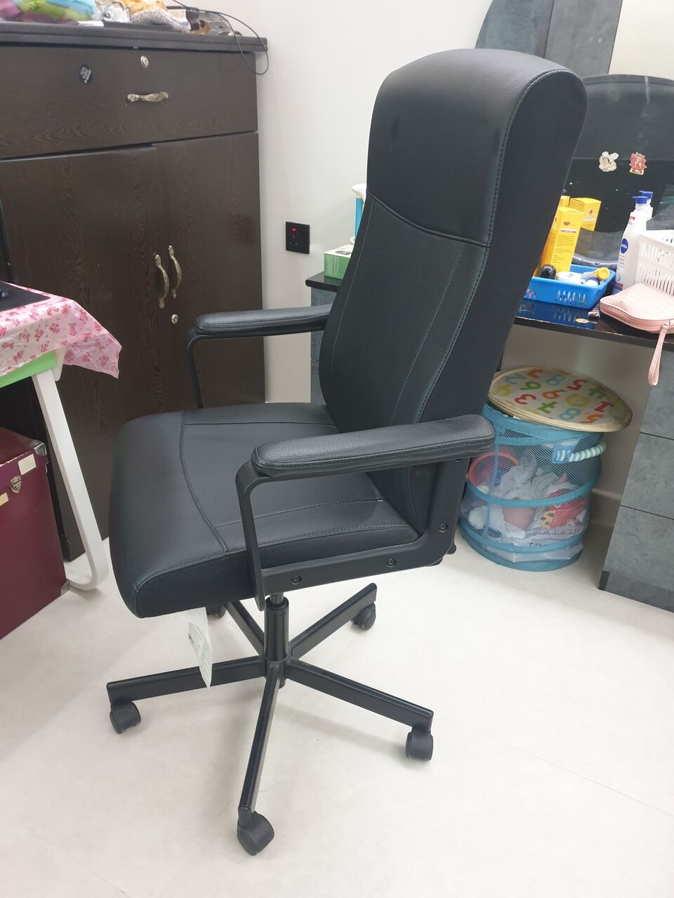 Al Jubail Al Balad, Furniture, SAR 1000,  House Furniture And Kitchen Items For Sell