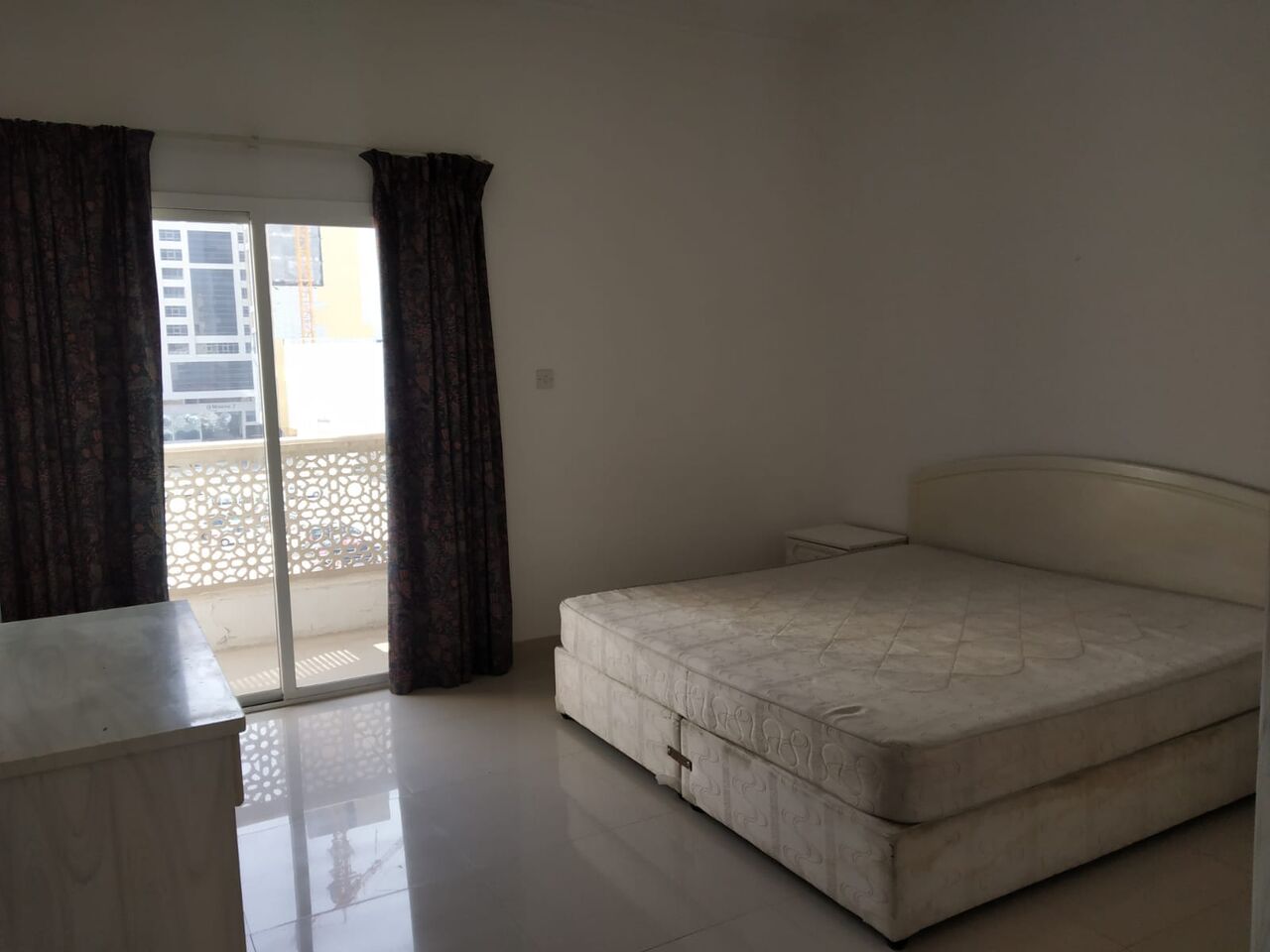Juffair, Apartments, Flats, Houses & Villas, BHD 300/month,  Furnished,  3 BR,  Semifurnished With EWA
