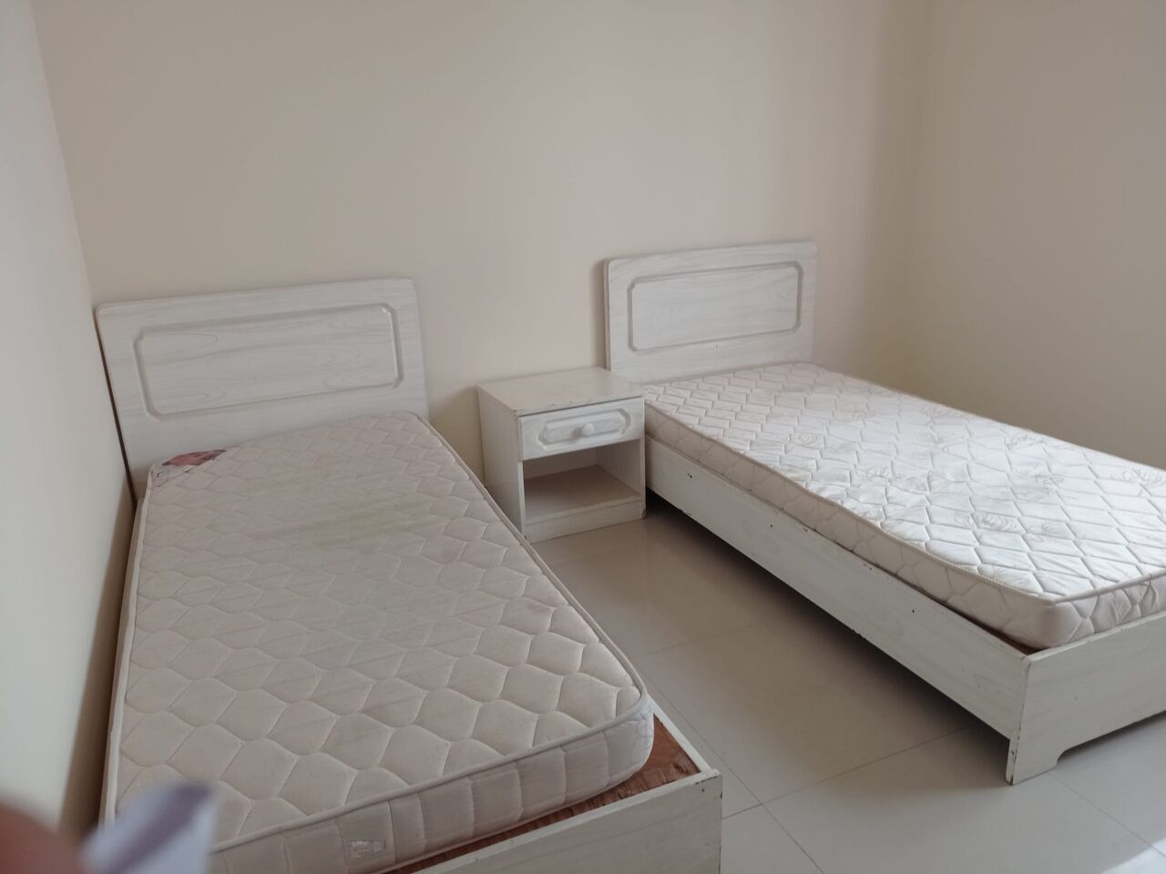 Juffair, Apartments, Flats, Houses & Villas, BHD 300/month,  Furnished,  3 BR,  Semifurnished With EWA