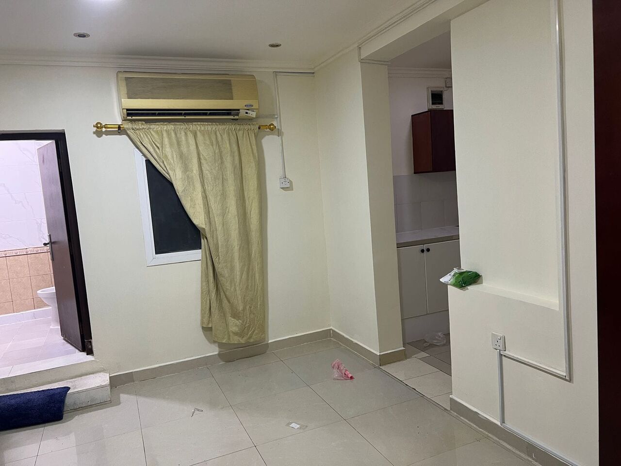 Juffair, Apartments, Flats, Houses & Villas, BHD 160/month,  Furnished,  Studio,  Semifurnished With EWA