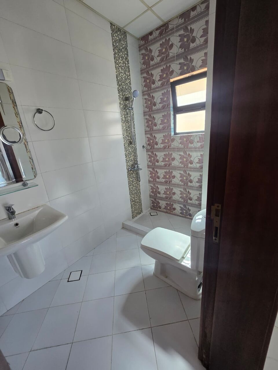 Hidd, Apartments, Flats, Houses & Villas, BHD 250,  3 BR,  Half Furnitured Flat For Rent In Hidd