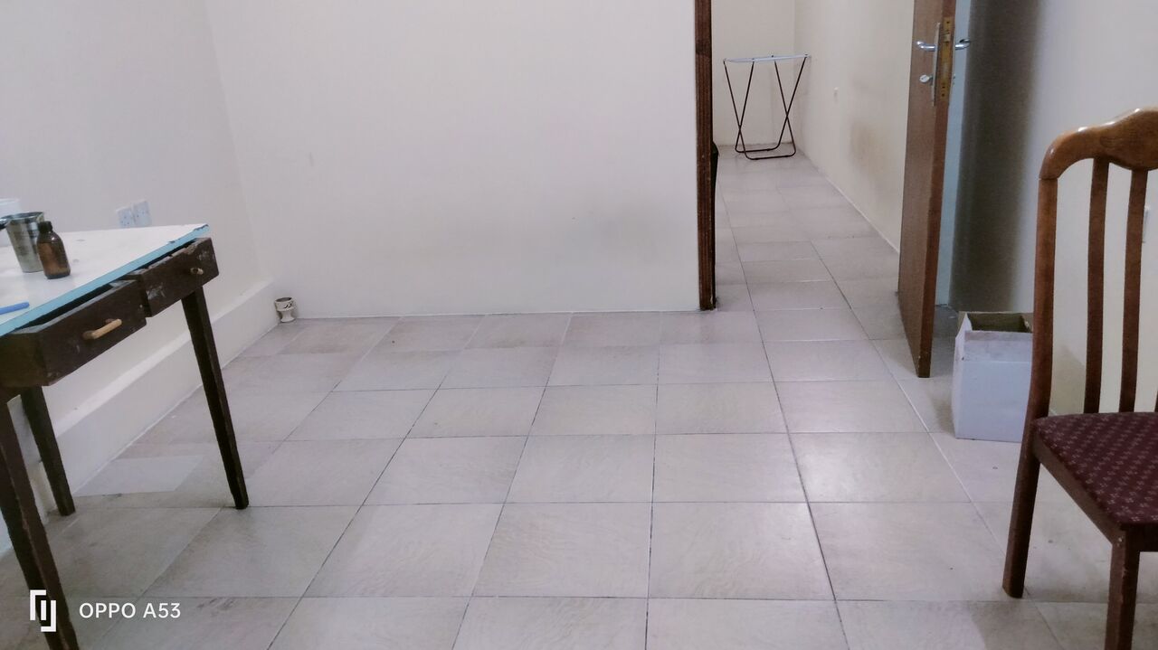 Salmaniya, Apartments, Flats, Houses & Villas, BHD 150/month,  1 BR,  Semi Furnished 1 Bedroom Flat For Rent In Salmaniya ( All Inclusive Ewa)