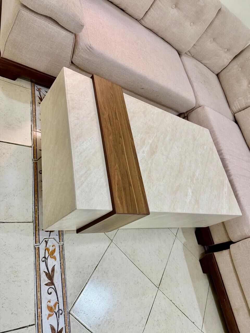 Jeddah, Furniture, SAR 1000,  L Shaped Sofa 6 Seater With Matching Table
