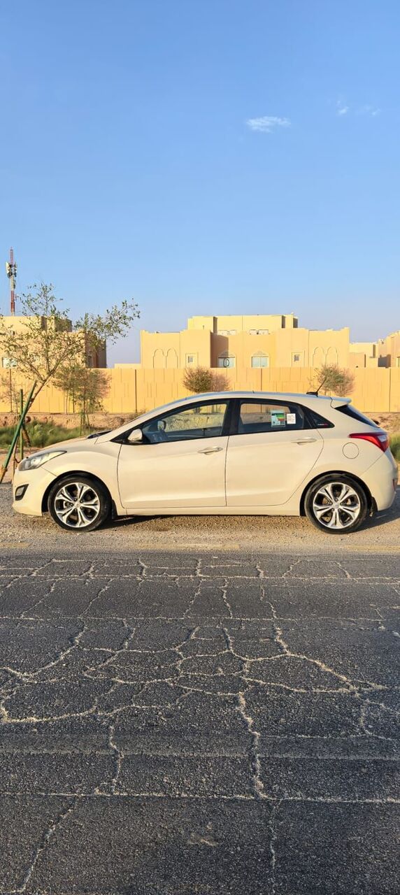 Ad Diriyah, Vehicles, Cars & Trucks , SAR 20000,  Hyundai I30,  2014,  Automatic,  308825 KM,   For Sale Urgent