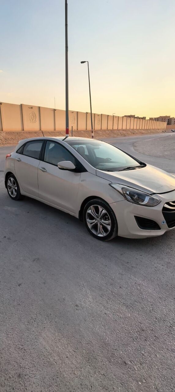Ad Diriyah, Vehicles, Cars & Trucks , SAR 20000,  Hyundai I30,  2014,  Automatic,  308825 KM,   For Sale Urgent