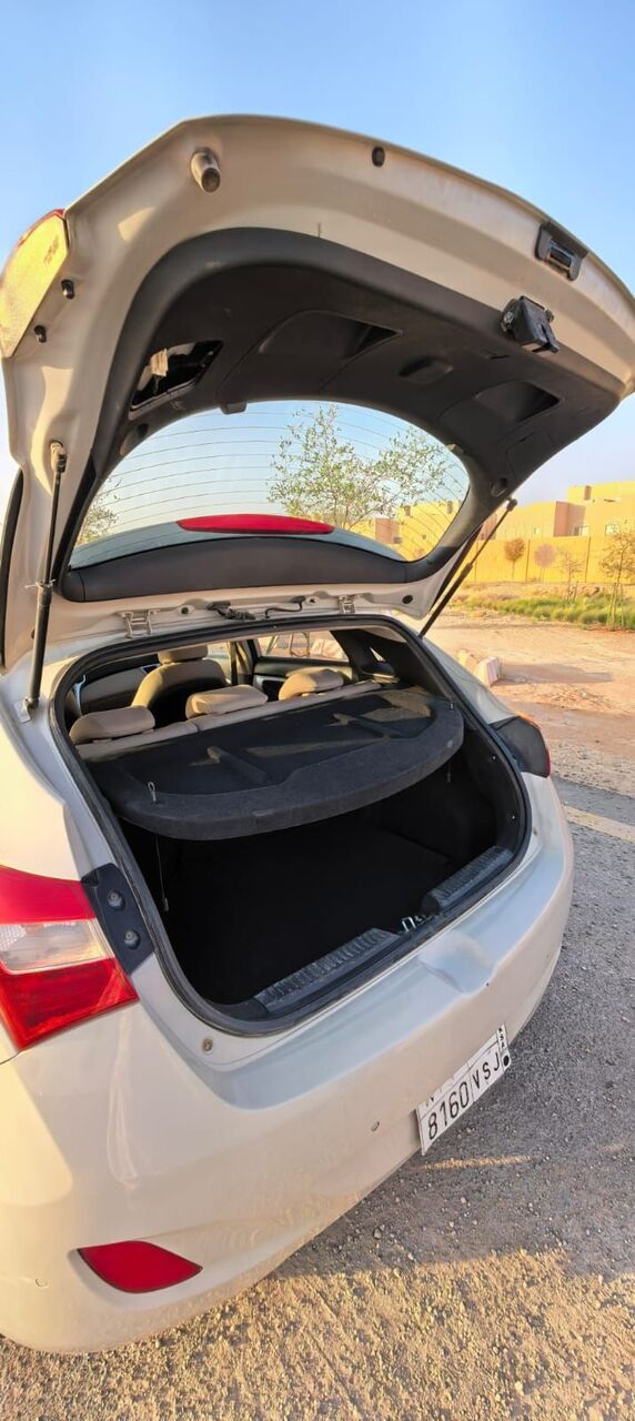 Ad Diriyah, Vehicles, Cars & Trucks , SAR 20000,  Hyundai I30,  2014,  Automatic,  308825 KM,   For Sale Urgent