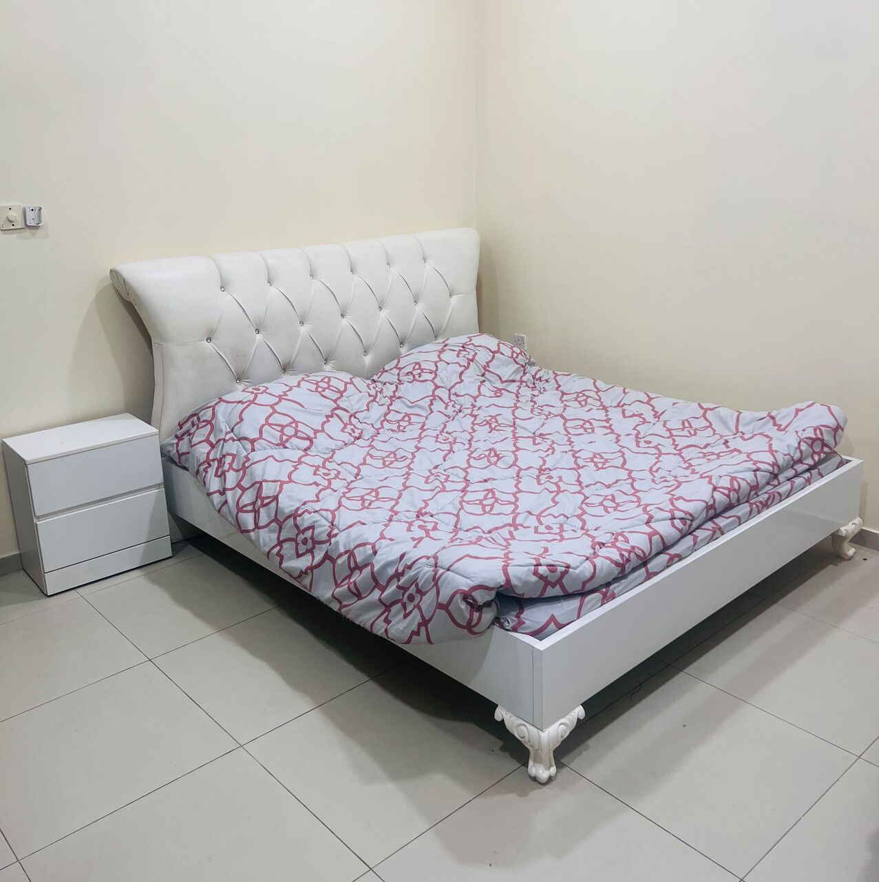 Tubli, Furniture, BHD 130,  Luxury White Bedroom Set For Sale &ndash; Complete Package